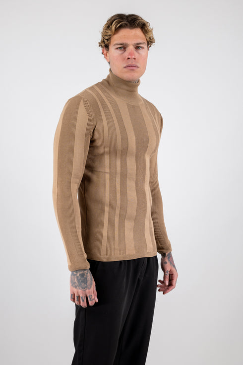 Forstline Turtleneck In Brown